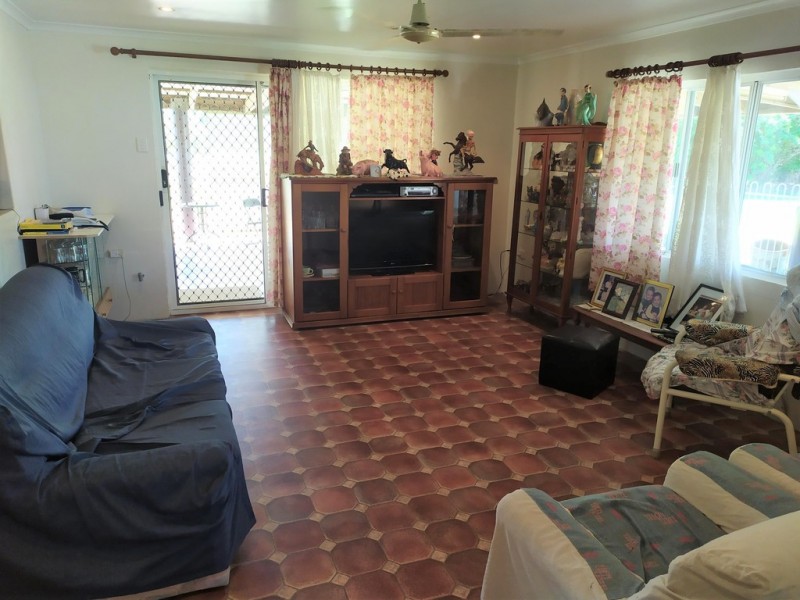 39 Chelona Park Drive, Sarina QLD 4737