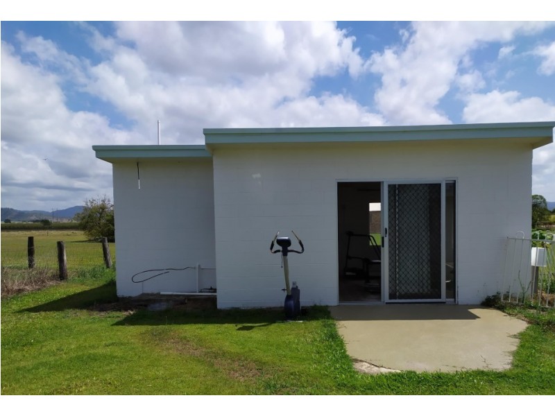 39 Chelona Park Drive, Sarina QLD 4737