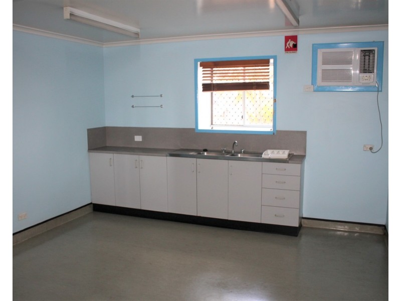 6 Len Shield Street, Paget QLD 4740