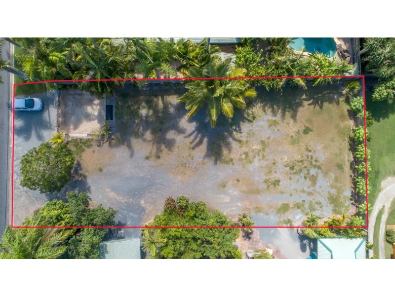 2 Swan Street, Slade Point QLD 4740