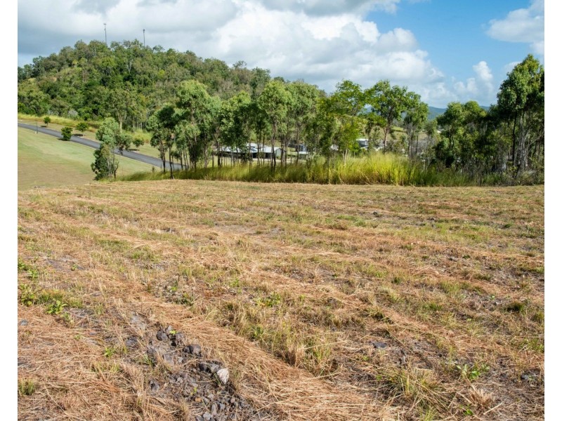 43-45 Aviland Drive, Seaforth QLD 4741