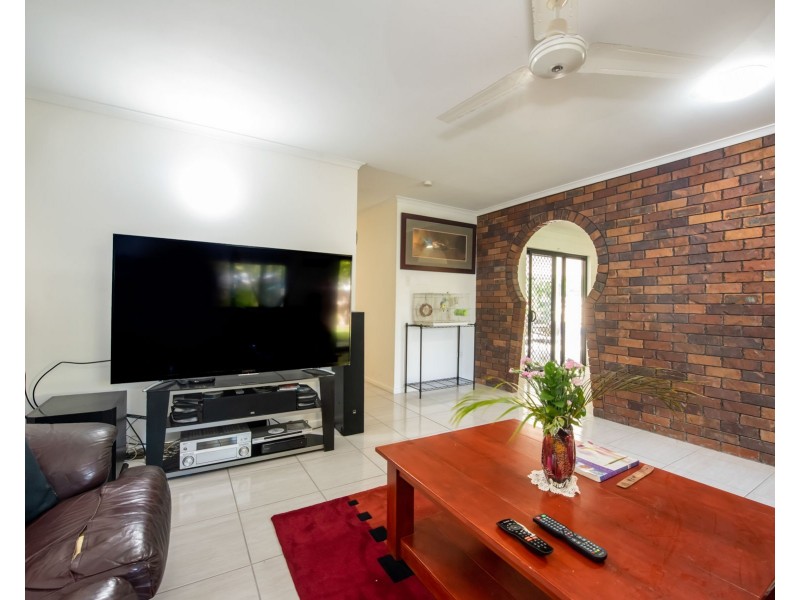 9 Blacksmith Street, Slade Point QLD 4740