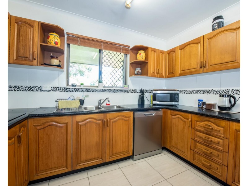 9 Blacksmith Street, Slade Point QLD 4740