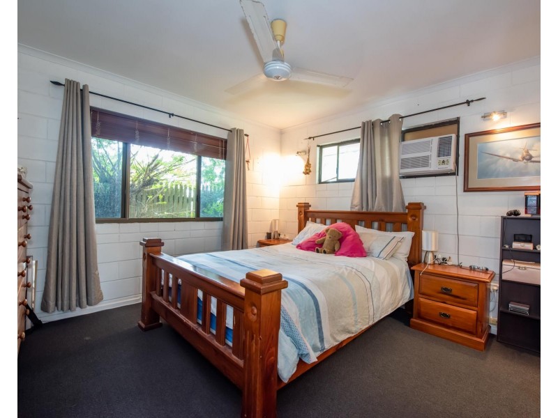 9 Blacksmith Street, Slade Point QLD 4740