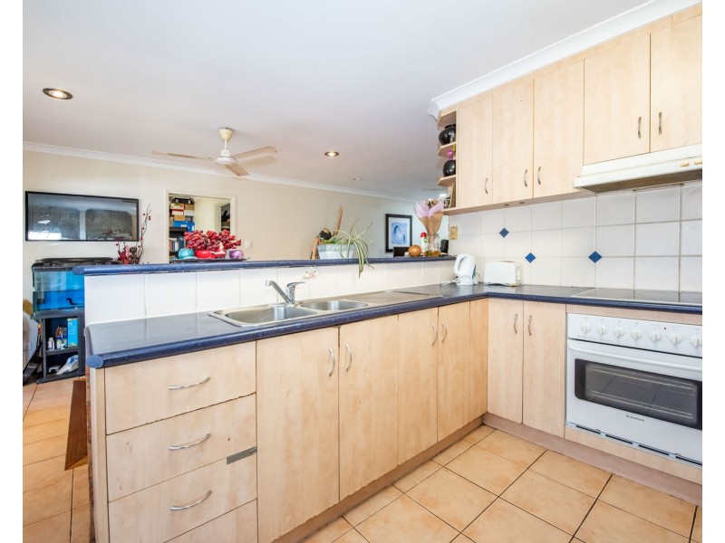 15 Seabreeze Court, Slade Point QLD 4740