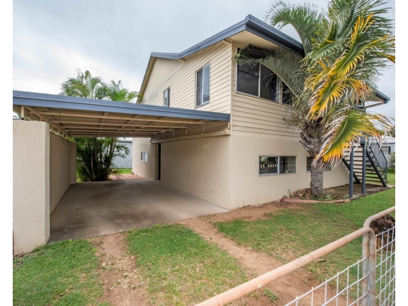 33 Evans Avenue, Seaforth QLD 4741