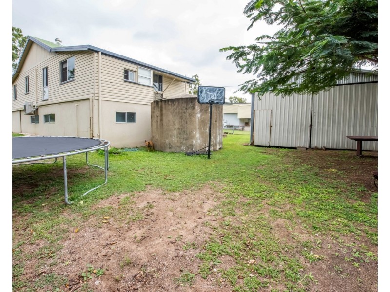 33 Evans Avenue, Seaforth QLD 4741