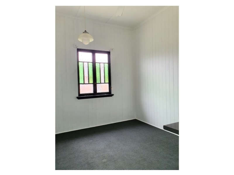 8 Milne Lane, West Mackay QLD 4740