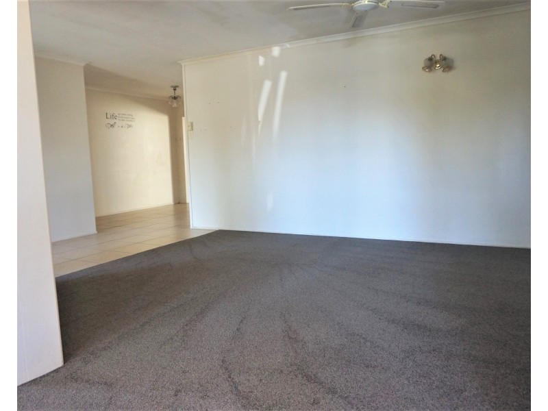 27 Streeter Avenue, West Mackay QLD 4740