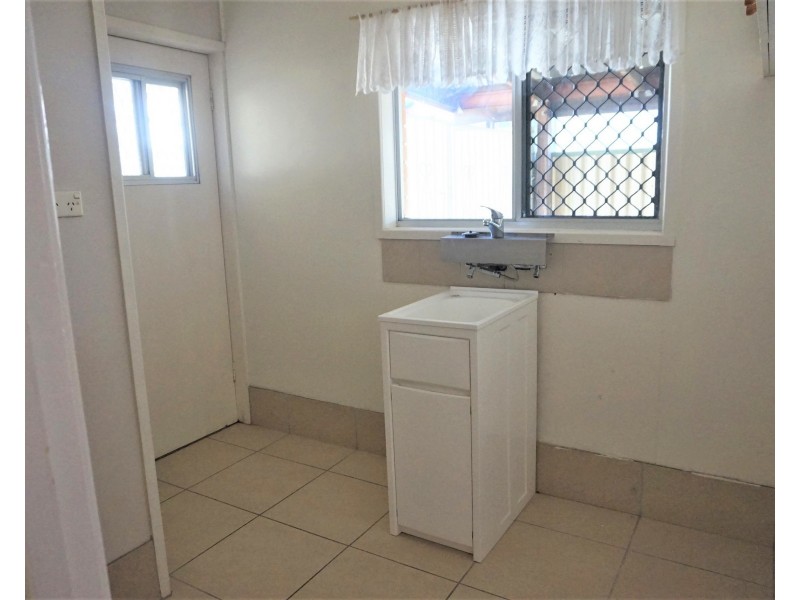 27 Streeter Avenue, West Mackay QLD 4740