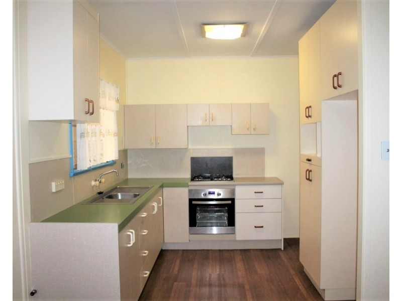 2 Morrison Street, West Mackay QLD 4740