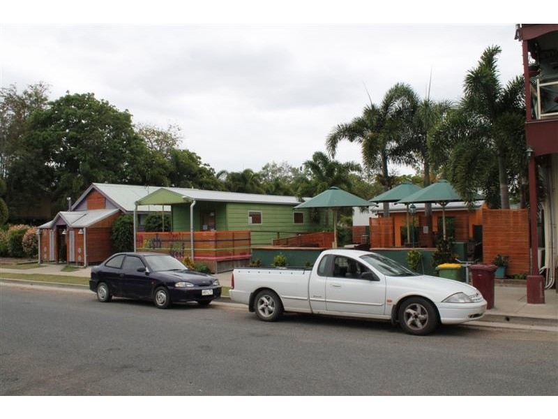 28 Oxford Street, Nebo QLD 4742