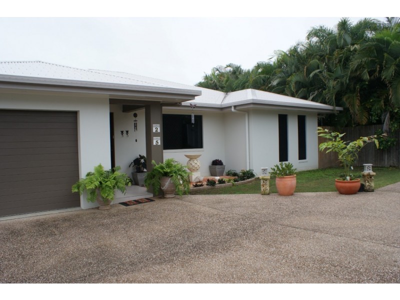 2/5 Mussett Court, Glenella QLD 4740