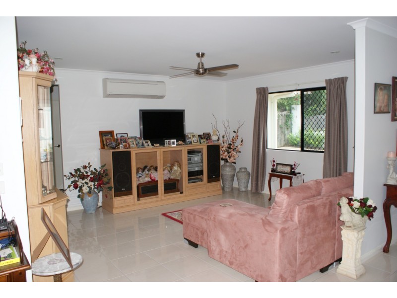2/5 Mussett Court, Glenella QLD 4740