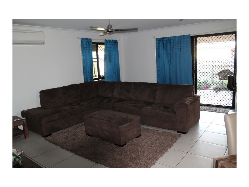 35 Canecutters Drive, Ooralea QLD 4740