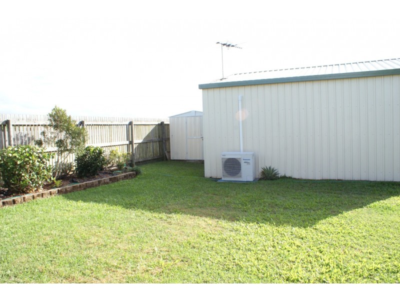 27 Lois Street, Mount Pleasant QLD 4740