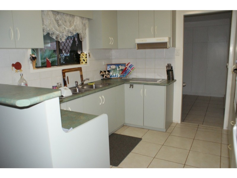 32 Coral Drive, Blacks Beach QLD 4740