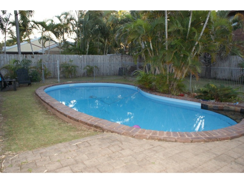 32 Coral Drive, Blacks Beach QLD 4740