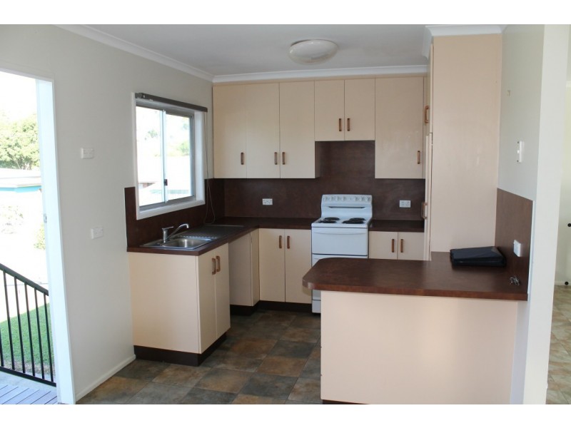 4 Podosky Street, West Mackay QLD 4740