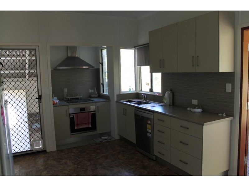 14 Suttor Street, Nebo QLD 4742