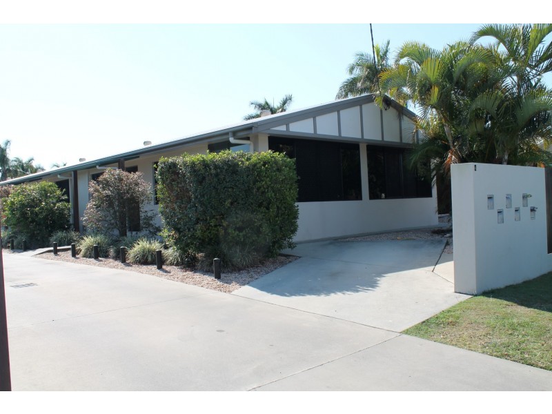Unit 1 4 Symons Street, South Mackay QLD 4740