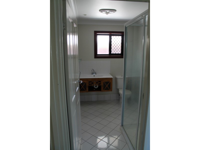 Unit 1 4 Symons Street, South Mackay QLD 4740