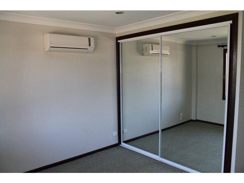Unit 1 4 Symons Street, South Mackay QLD 4740