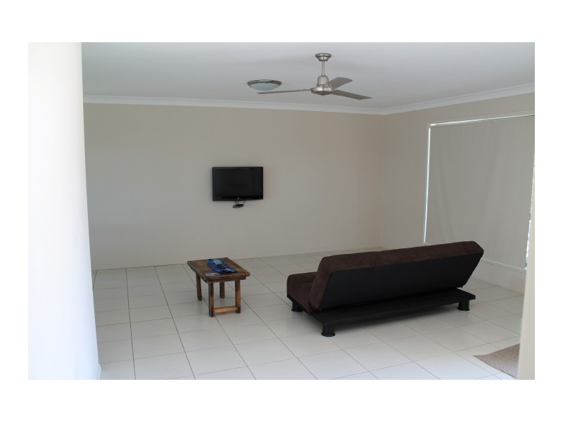 32 Cassia Court, Nebo QLD 4742