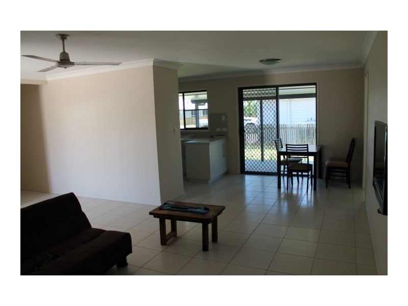 32 Cassia Court, Nebo QLD 4742