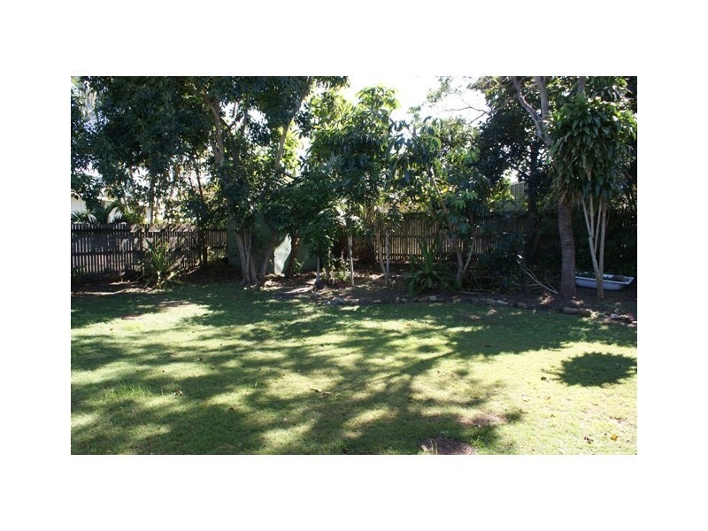 19 Brampton Avenue, Bucasia QLD 4750