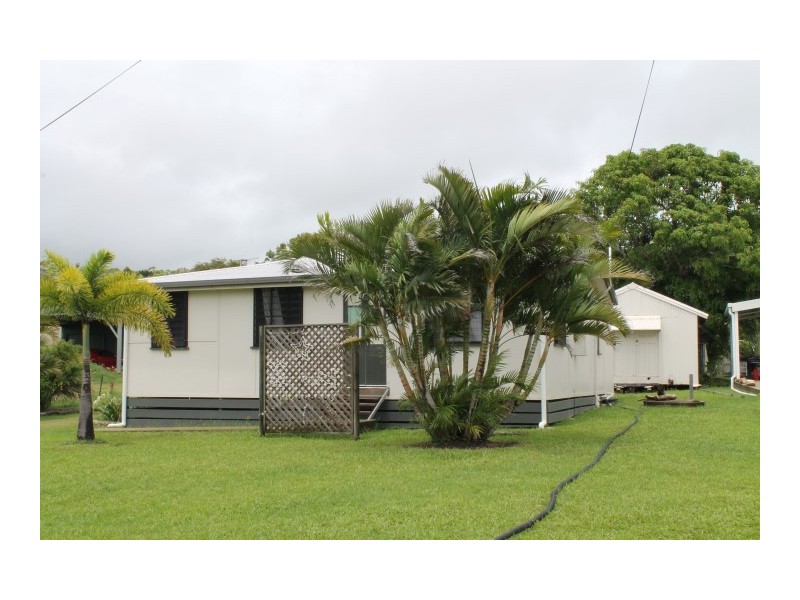 8 ***APPLICATIONS CLOSED*** Barrier Street, Eton QLD 4741