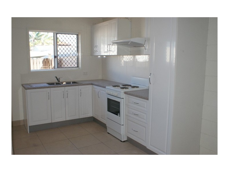U4/18 Meadow Street, North Mackay QLD 4740
