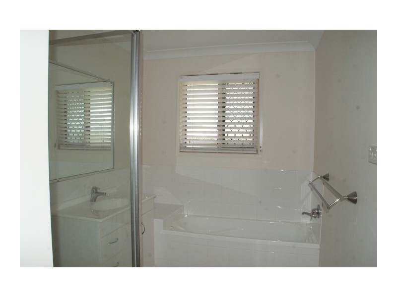 26 Hangan Street, Bucasia QLD 4750