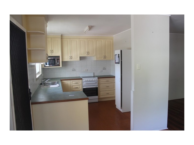 20 Cahill Crescent, Rural View QLD 4740