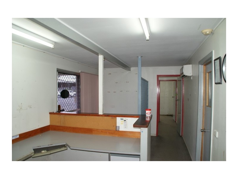 8-10 McCulloch Street, North Mackay QLD 4740