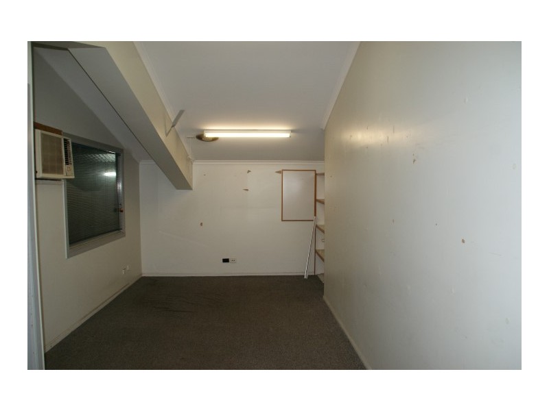 8-10 McCulloch Street, North Mackay QLD 4740