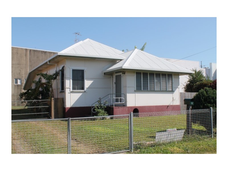 2 Juliet Street, Mackay QLD 4740