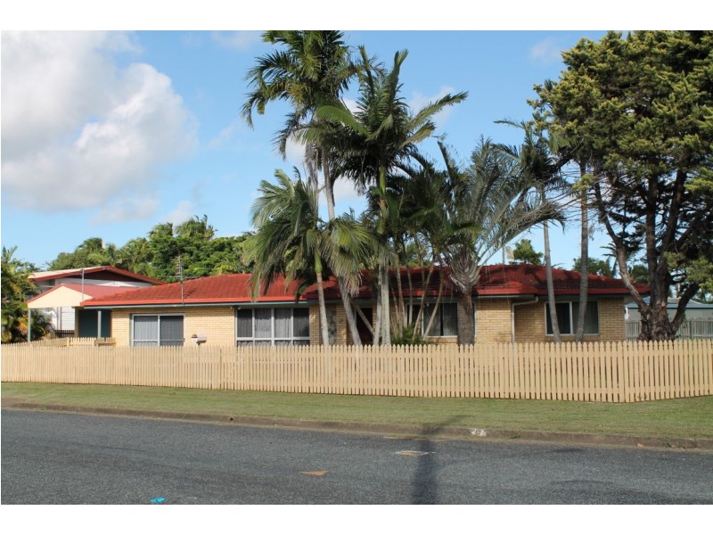 15 Thompson St, West Mackay QLD 4740