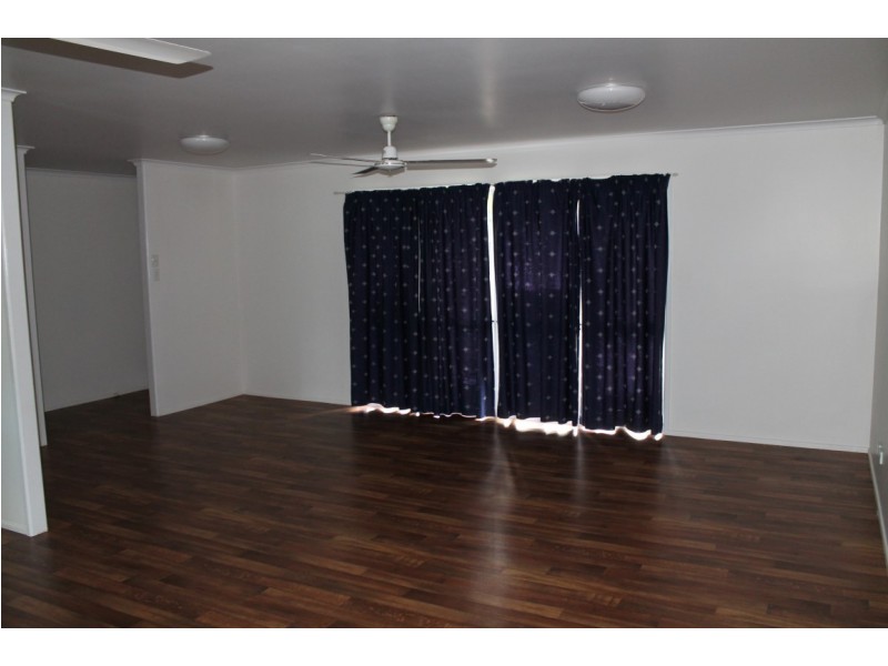 15 Thompson St, West Mackay QLD 4740