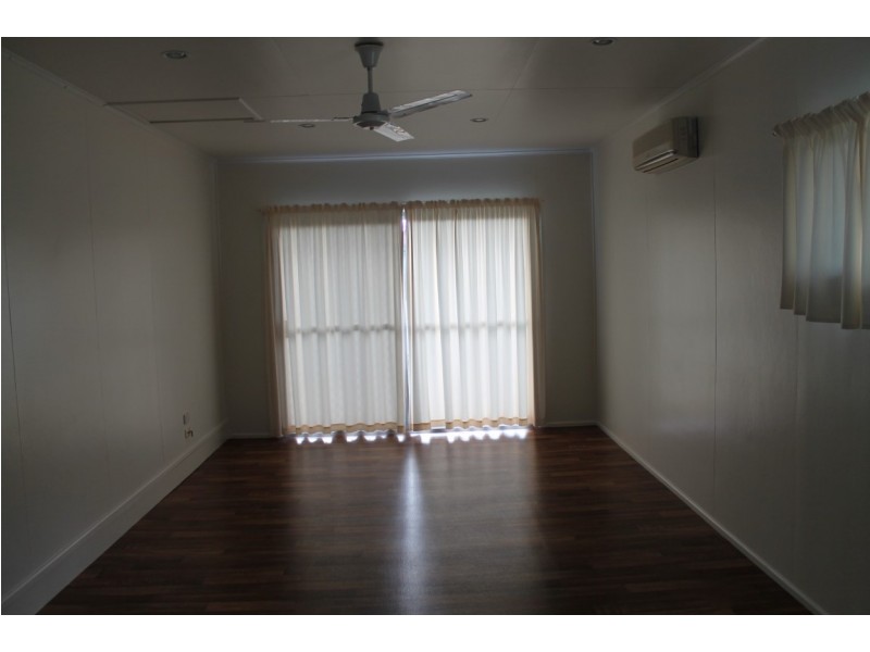 15 Thompson St, West Mackay QLD 4740