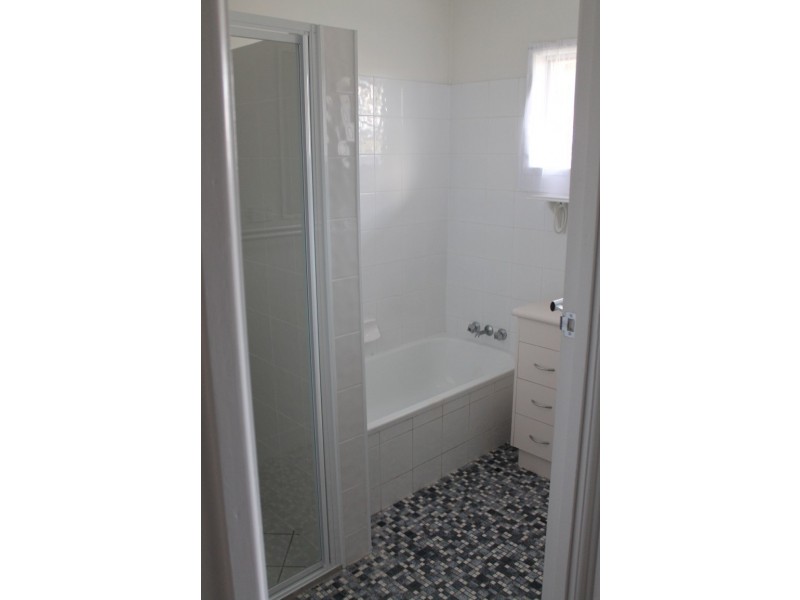 15 Thompson St, West Mackay QLD 4740