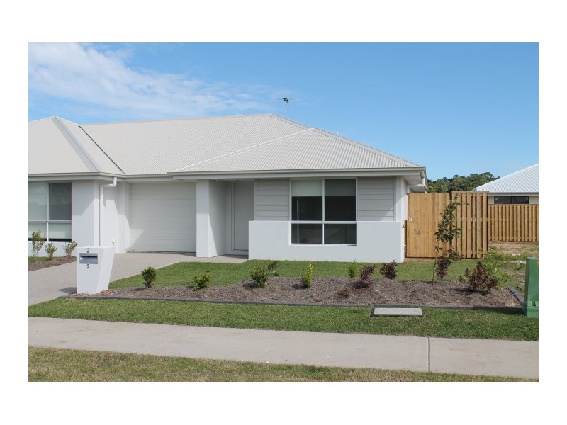 2/2 Burleigh Court, Blacks Beach QLD 4740