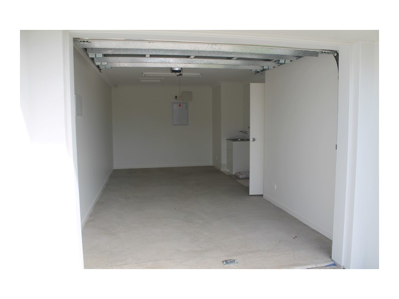 2/2 Burleigh Court, Blacks Beach QLD 4740