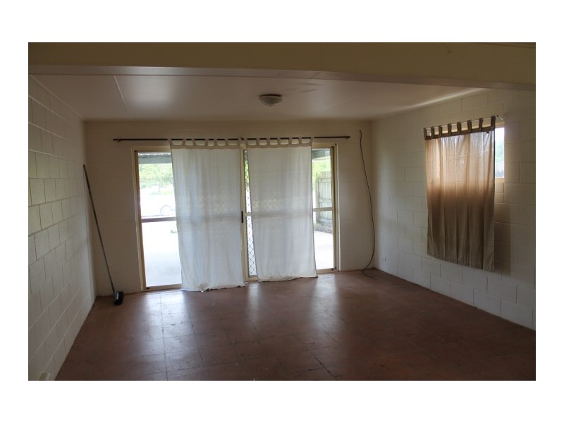 12 Hicks Street, North Mackay QLD 4740