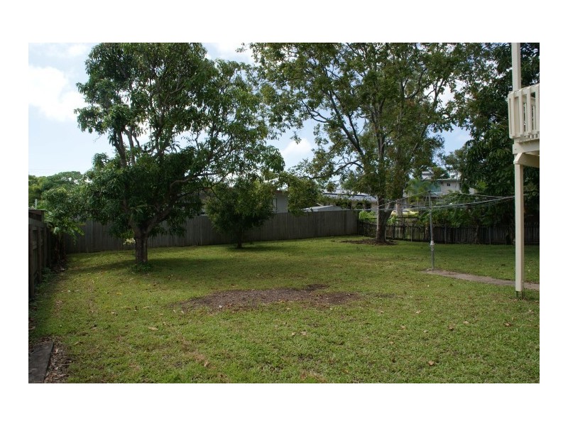 4 Alexander Street, Eimeo QLD 4740