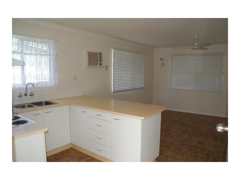 4 Alexander Street, Eimeo QLD 4740