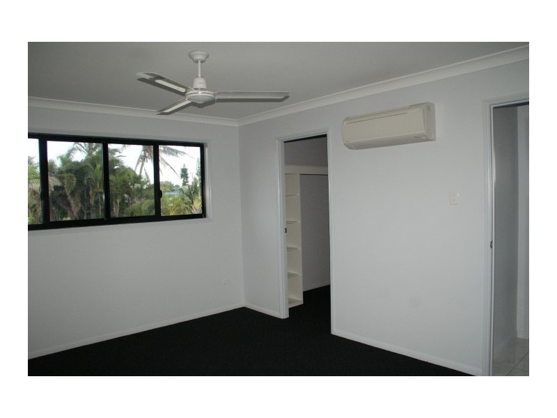 40B Pacific Esplanade, Slade Point QLD 4740