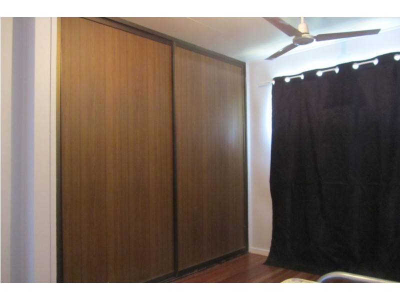 3/4 Suttor Street, Nebo QLD 4742