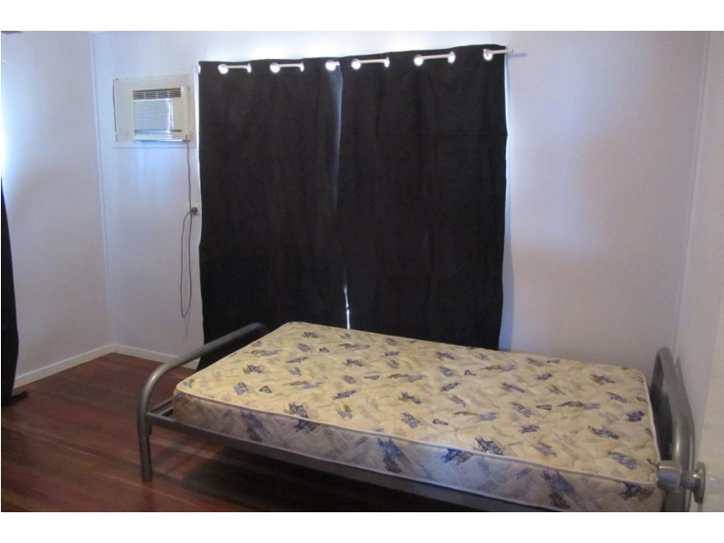 3/4 Suttor Street, Nebo QLD 4742