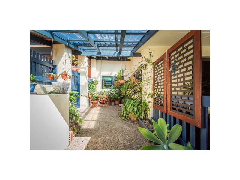 Dolphin Heads QLD 4740